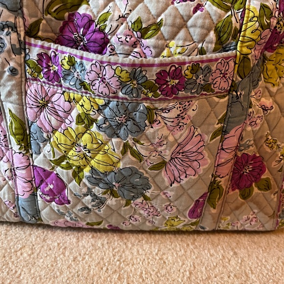 Gray and Pink Quilted Tote Bag - Picture 5 of 11